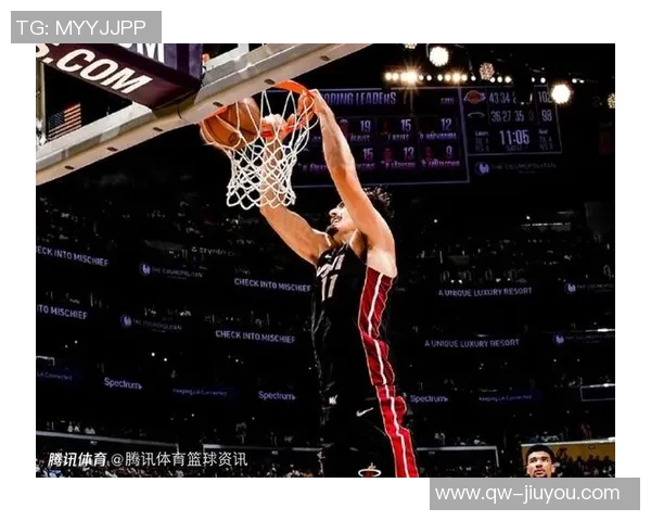 鲍威尔表现出色20投10中砍下25分助球队取得胜利正负值高达六 鲍威尔表现出色20投10中砍下25分助球队取得胜利正负值高达六