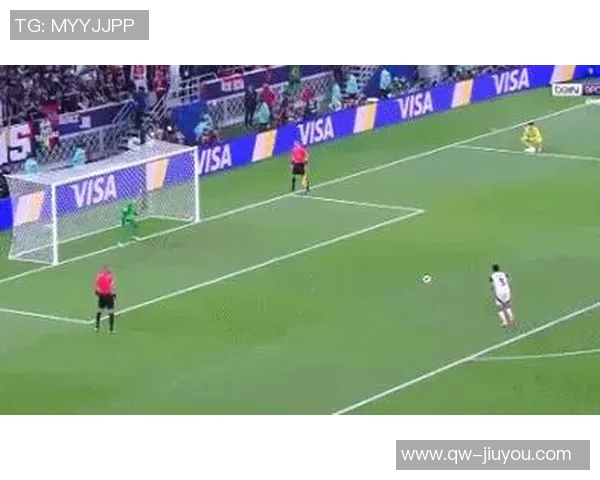 弗拉门戈门将失误送礼对手轻松进球引发全场哄笑